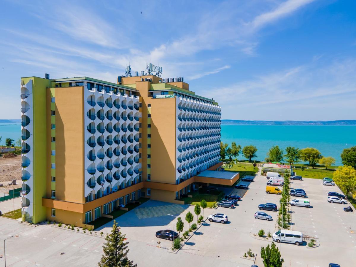 Csenge Apartman Siófok Buitenkant foto